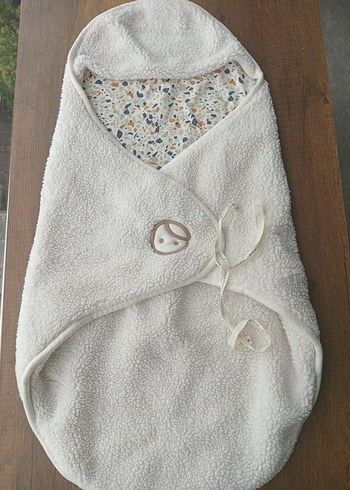 Beyaz Bebek kundagi, hastane çıkışı,battaniye - Görsel 2