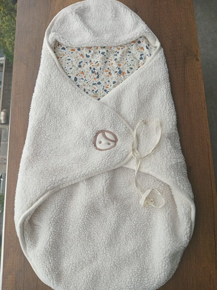 Beyaz Bebek kundagi, hastane çıkışı,battaniye - Görsel 2