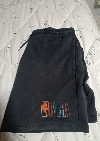 Siyah Nakışlı Rahat NBA Şort - Görsel 2