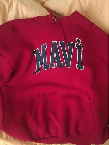 Mavi Kapşönlü