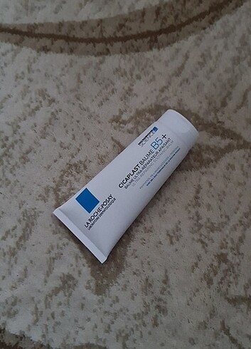La roche posay onarıcı krem