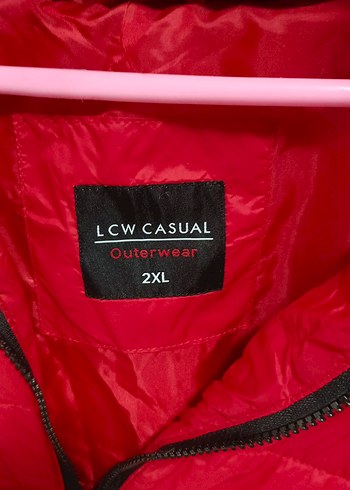 LC Waikiki Kırmızı Fermuarlı Kadın Kışlık Ceket