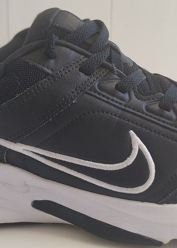Nike Nike Defy All Day Siyah Bağcıklı Erkek Spor Ayakkabı