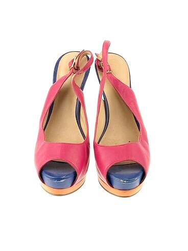 38 Beden Guess Platform %70 İndirimli.