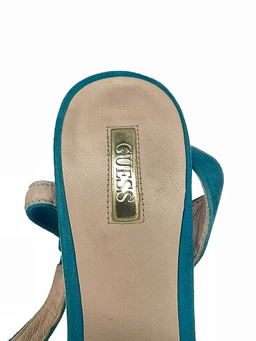 38 Beden mavi Renk Guess Platform %70 İndirimli.