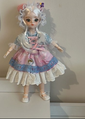 Monster High Beyaz Saçlı Pastel Renkli BJD doll eklemli Kız Bebek