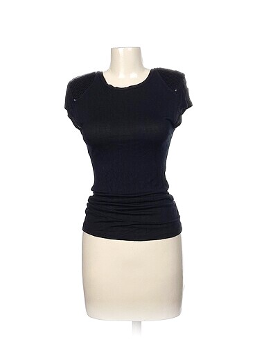 Mango Bluz %70 İndirimli.