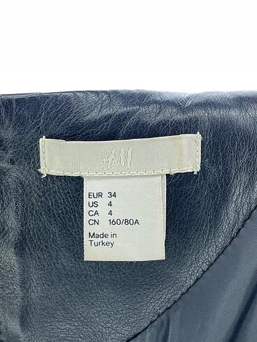 34 Beden siyah Renk H&M Yelek %70 İndirimli.