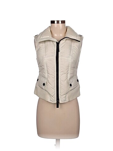 Burberry Yelek %70 İndirimli.