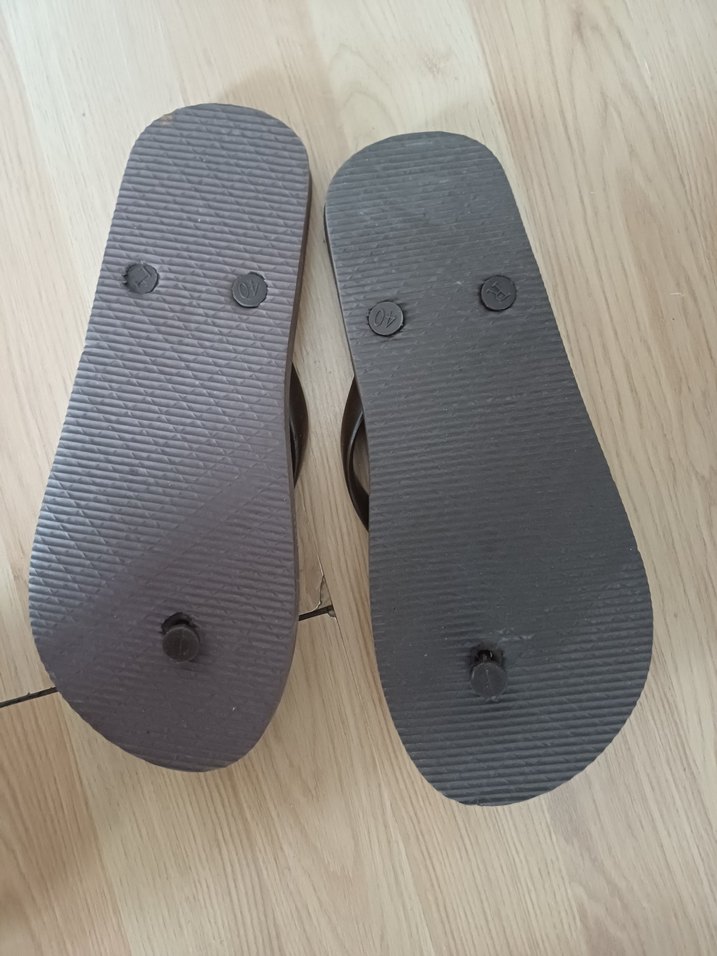 Kahverengi Kareli parmak arası plaj terligi - Görsel 2