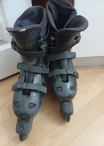 Siyah Erkek Kaykay Pateni, Tokalı, Biker Tarzı