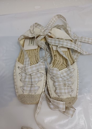 stradivarius sandalet 36 numara - Görsel 4