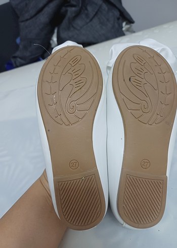 Beyaz Fırfırlı Kız Çocuk Babet - Görsel 3