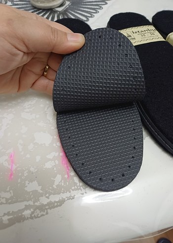 35-36 siyah delikli kece - Görsel 2