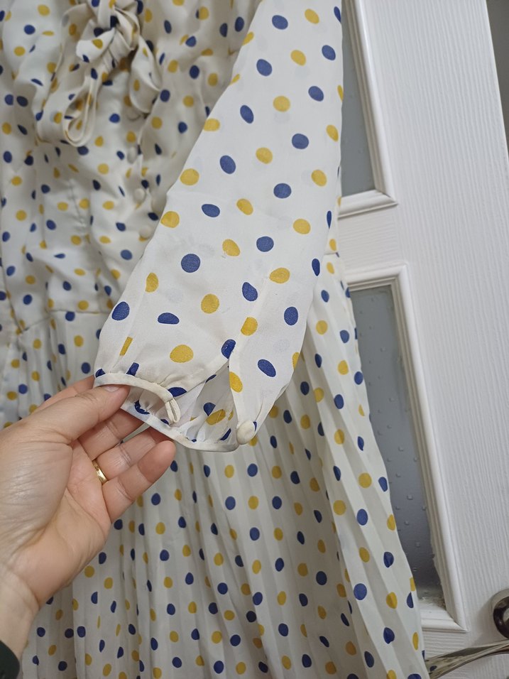 Düğmeli Beyaz Puantiyeli Mini Elbise - Görsel 4