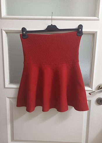 Kırmızı Pilili Mini Etek zara