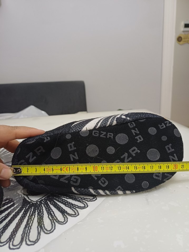 Çocuk Renkli Pop Kültürlü Sıcak Terlik - Görsel 3