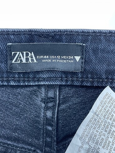 44 Beden siyah Renk Zara Jean / Kot %70 İndirimli.