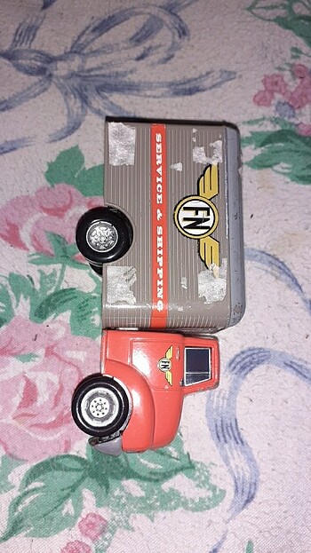Disney/pixar cars FN service shipping cars sadece bu ilandaki ba
