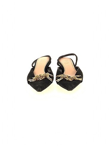 39 Beden Zara Stiletto %70 İndirimli.