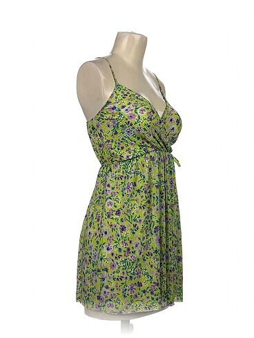 Bershka Bershka Mini Elbise %70 İndirimli.