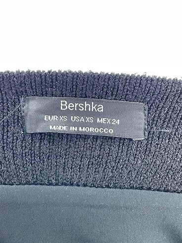 xs Beden siyah Renk Bershka Mini Etek %70 İndirimli.