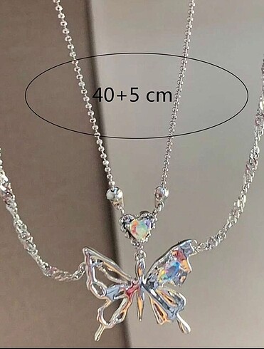 Sheinside Shein kelebekli kolye