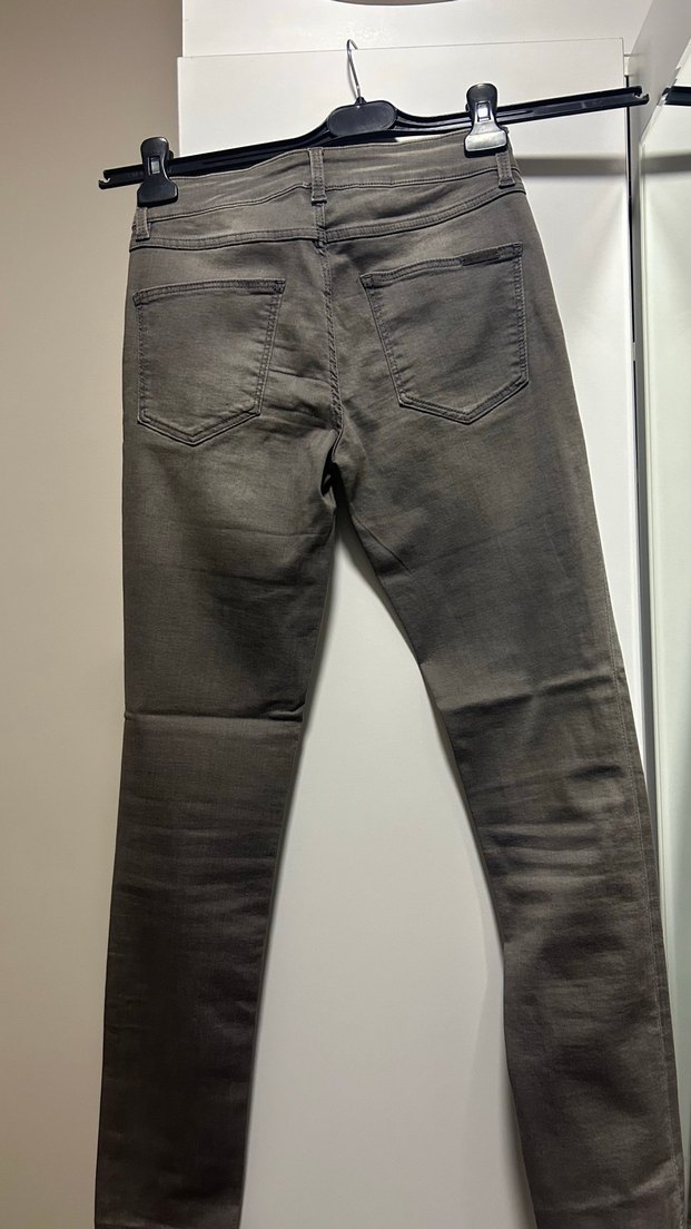 Gri Kadın Denim Pantolon Street Style - Görsel 4