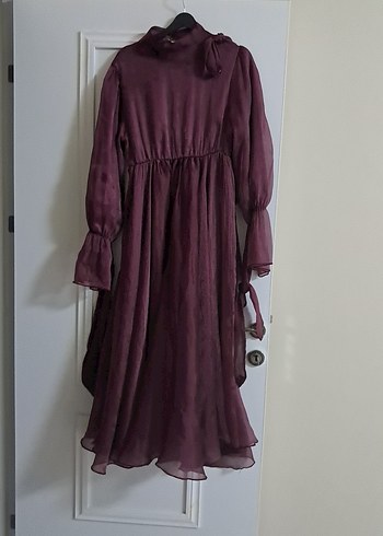 Diğer Murdum Volanli Uzun Abiye 38 40 42 Bedene Uygun
