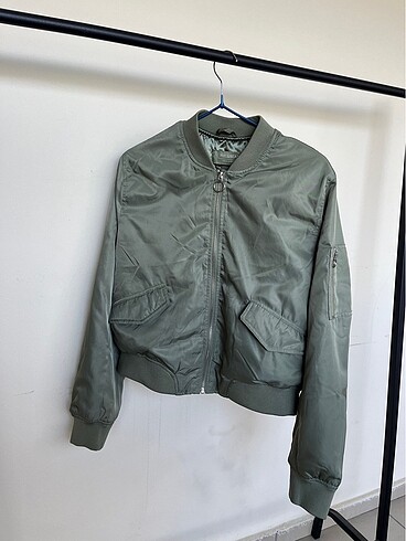 PULL&BEAR BOMBER CEKET