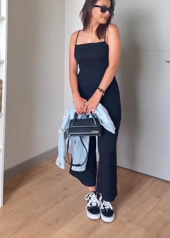 38 Beden Siyah askılı Tulum