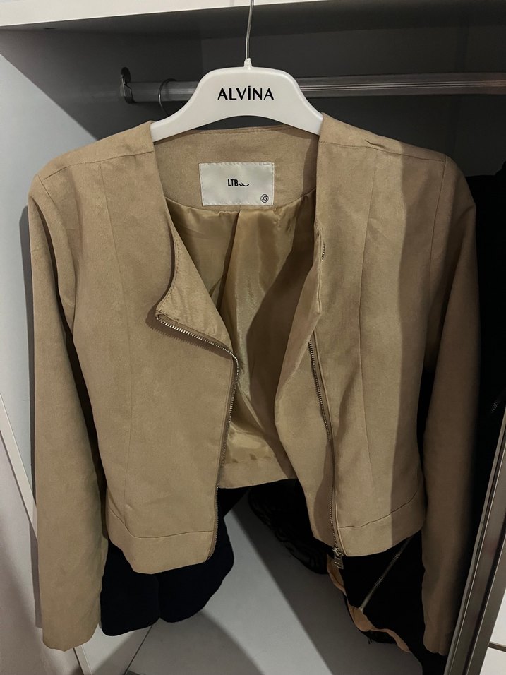 Bej Süet Mini Fermuarlı Kadın Ceket - Görsel 3