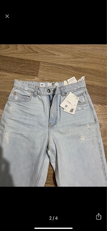 Mom jean bershka
