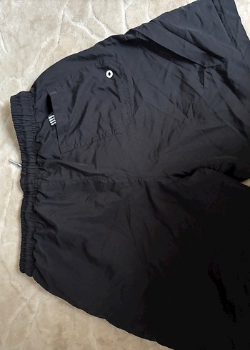 Erkek Siyah Rahat Kesim Mini Şort - Görsel 3