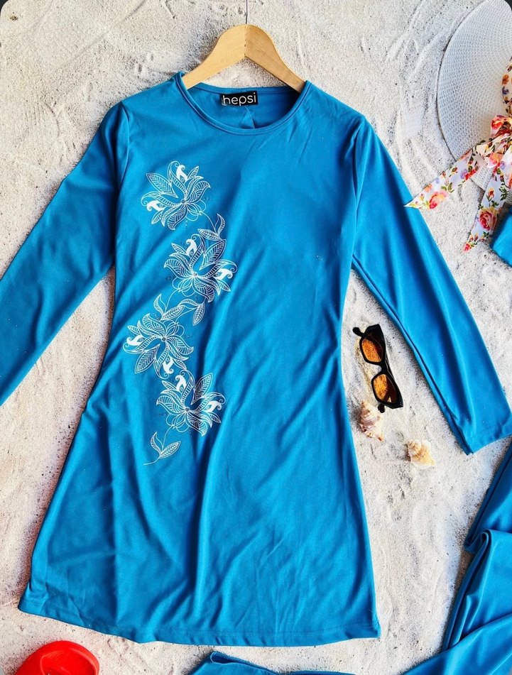 Uzun Kollu Mavi Nakışlı Plaj Takımı Mayo - Görsel 2