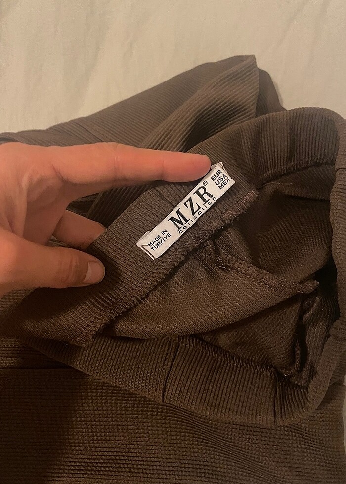 İspanyol paça kumaş yırtmaçlı pantolon - Görsel 3