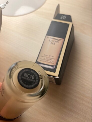 MAC mac fondöten nc10 rengi