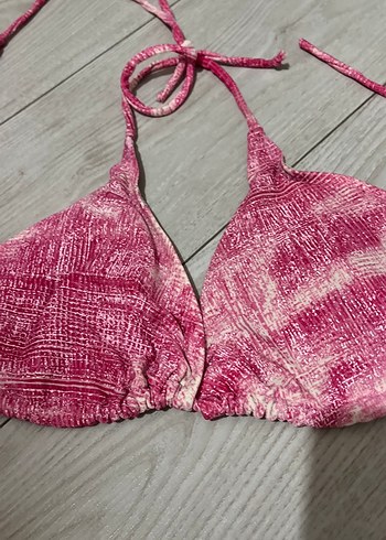Dantel Detaylı Pembe Bağlamalı Bikini Üstü - Görsel 2