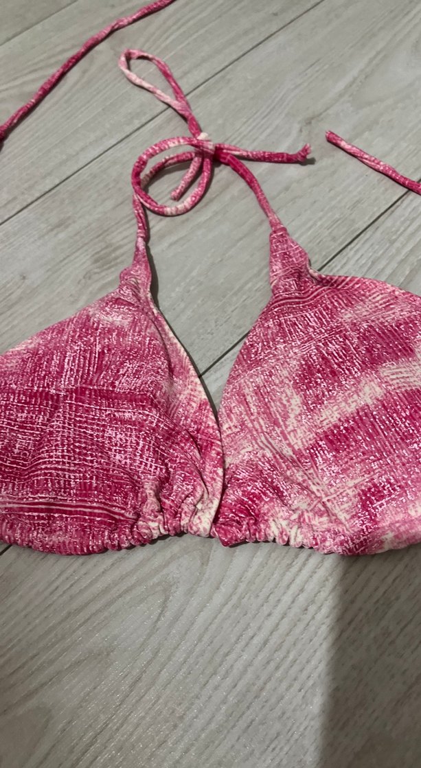 Dantel Detaylı Pembe Bağlamalı Bikini Üstü - Görsel 2