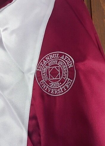 s Beden bordo Renk IAÜ MEZUNIYET CÜBBESI VE KEPI
