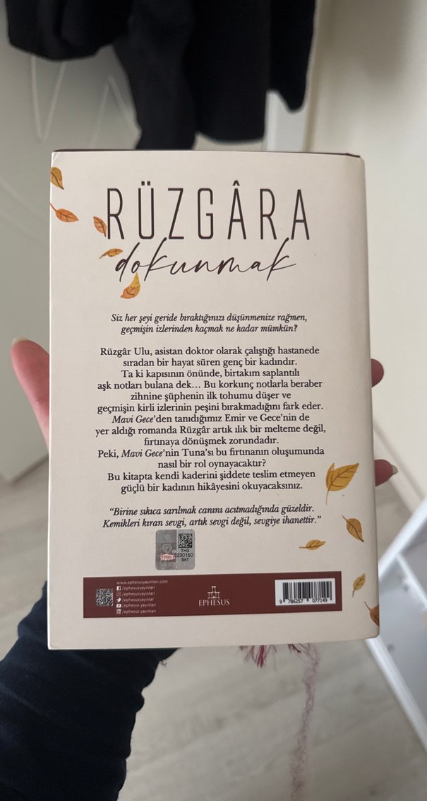 Rüzgâra Dokunmak - K. Kübra Berk - Görsel 2