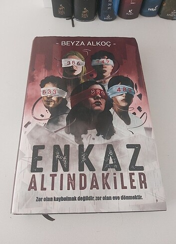 Enkaz altındakiler