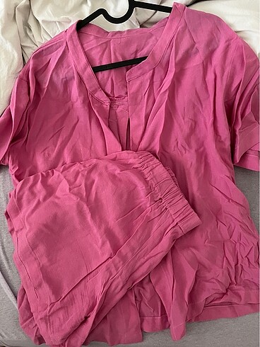 Pembe şortlu takıl özel dikim sm