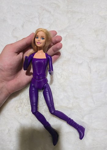 Barbie Eklemki Looks Signature