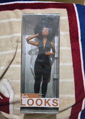 Barbie Looks Signature 2