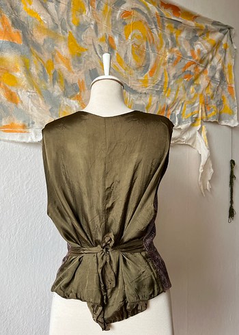 Düğmeli Bohem V Yaka Kadın Yeleği - Görsel 4