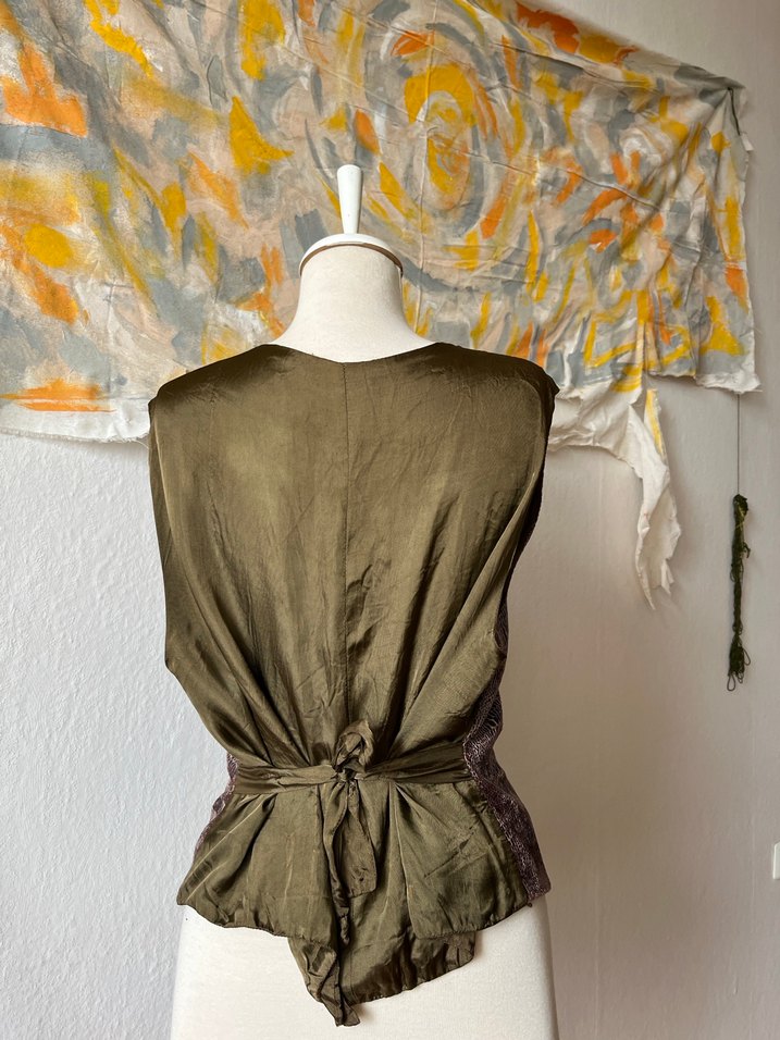 Düğmeli Bohem V Yaka Kadın Yeleği - Görsel 4