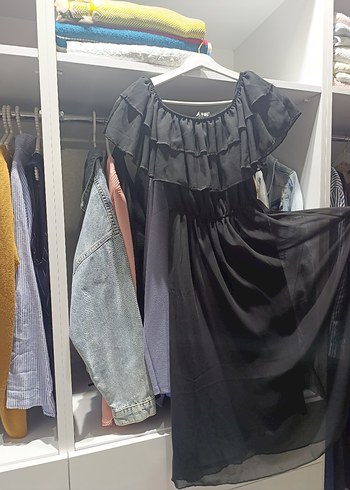 Volan Detaylı Siyah Uzun Elbise - Görsel 2