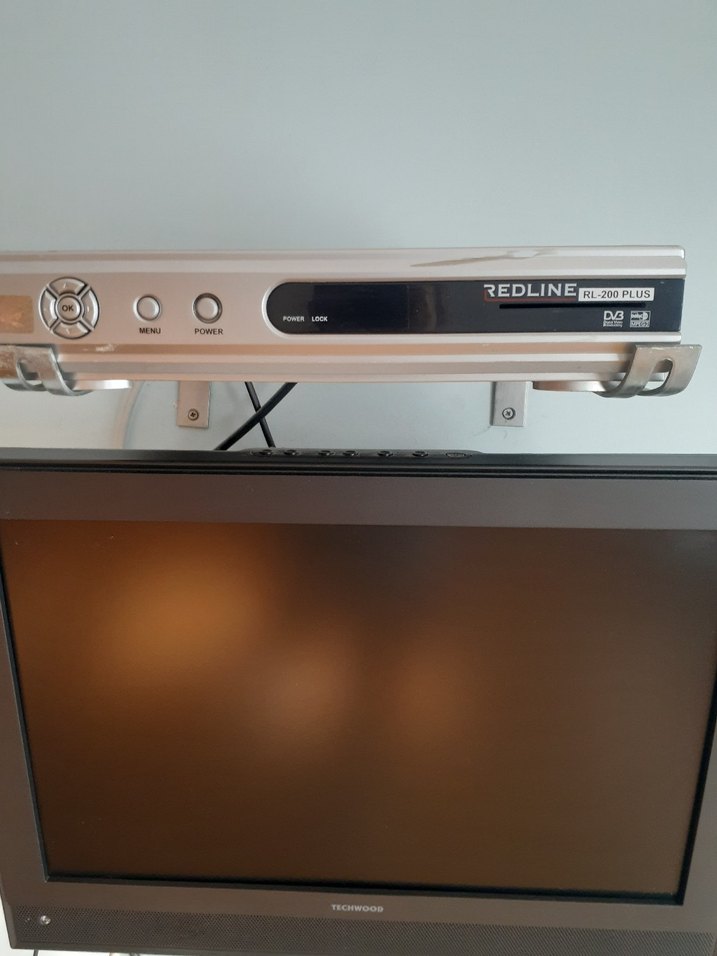 Monitör ve uydu alıcısı - Görsel 3