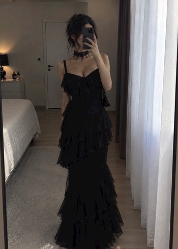 Zara Gotik Siyah Katmanli Maxi Elbise